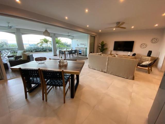Princess Mahault - Beachfront - Orient Bay - Luxury Apartment Exterior foto